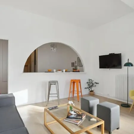 Charming One Bedroom Flat - Porte Versailles Apartament Paryż